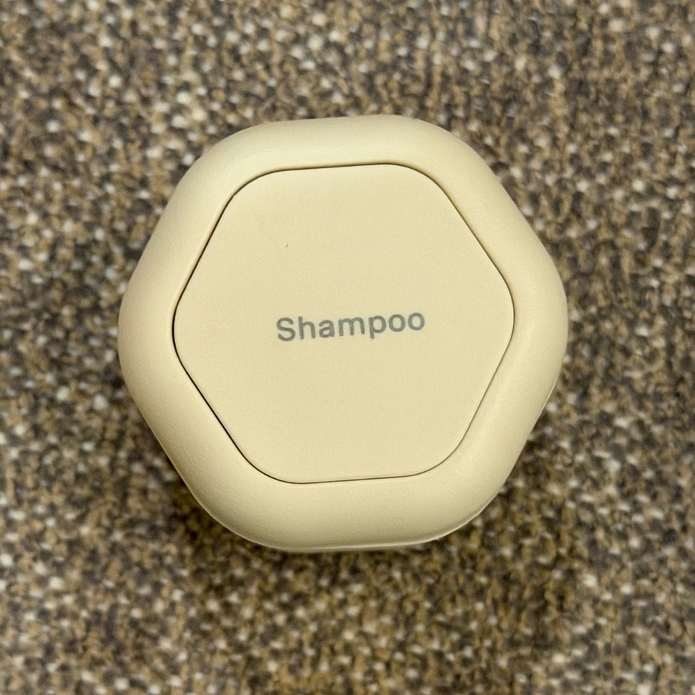 Cadence Capsule Medium Sand “Shampoo” Container